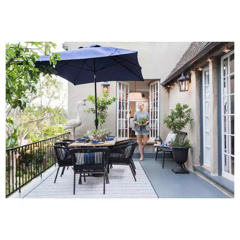 Banc de patio empilable en métal Windsor - Noir - Threshold™