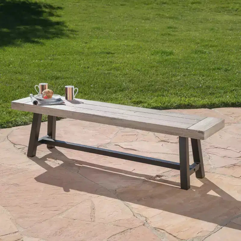 Banc Christopher Knight Home Bowman d'extérieur en bois d'acacia et pieds en fer, 63 po de largeur