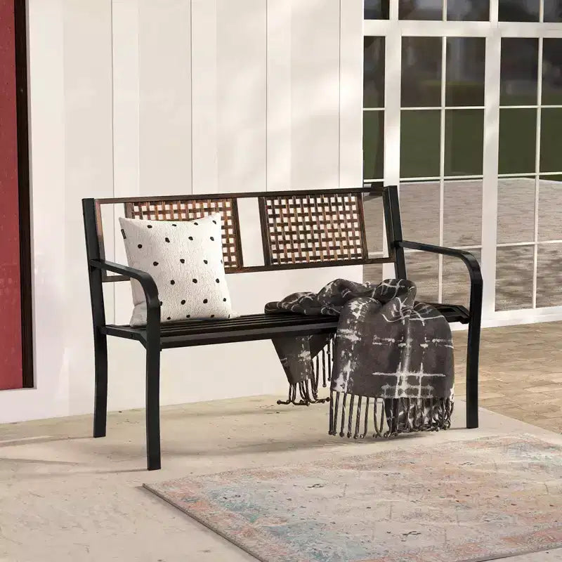 Banc de jardin Costway 50 en métal avec dossier façon rotin et accoudoirs incurvés