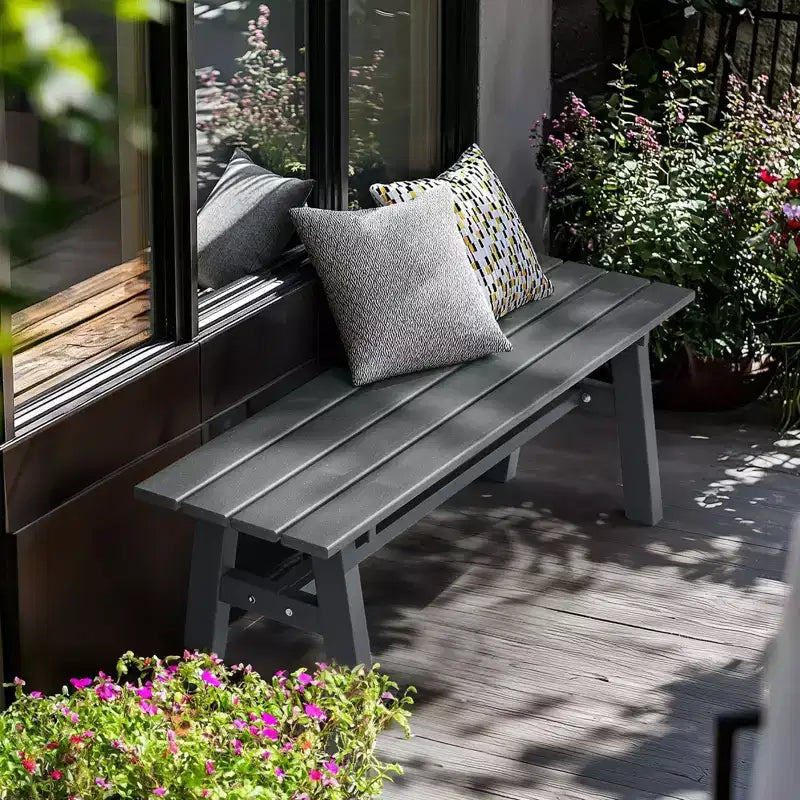 Karl Home | Banc de terrasse de 47 po en PEHD avec pieds en métal