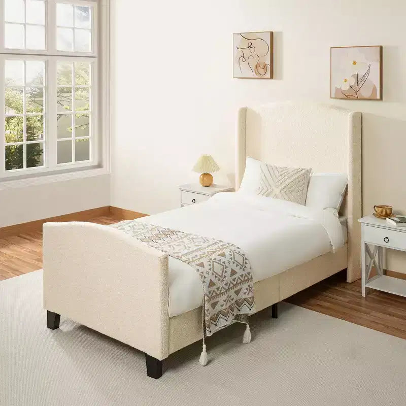 Cadre de lit plateforme en bois à dossier haut avec tête de lit capitonnée en tissu Teddy, lit moderne et doux, aucun sommier tapissier requis