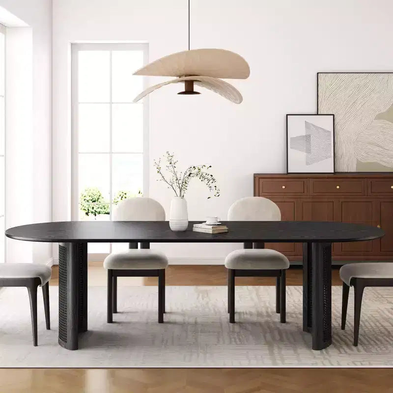 Table de salle à manger ovale 79 po pour 6 à 8 personnes avec plateau à bord incurvé et base en rotin tressé, table de cuisine moderne de style campagnard pour salon et salle à manger, noir