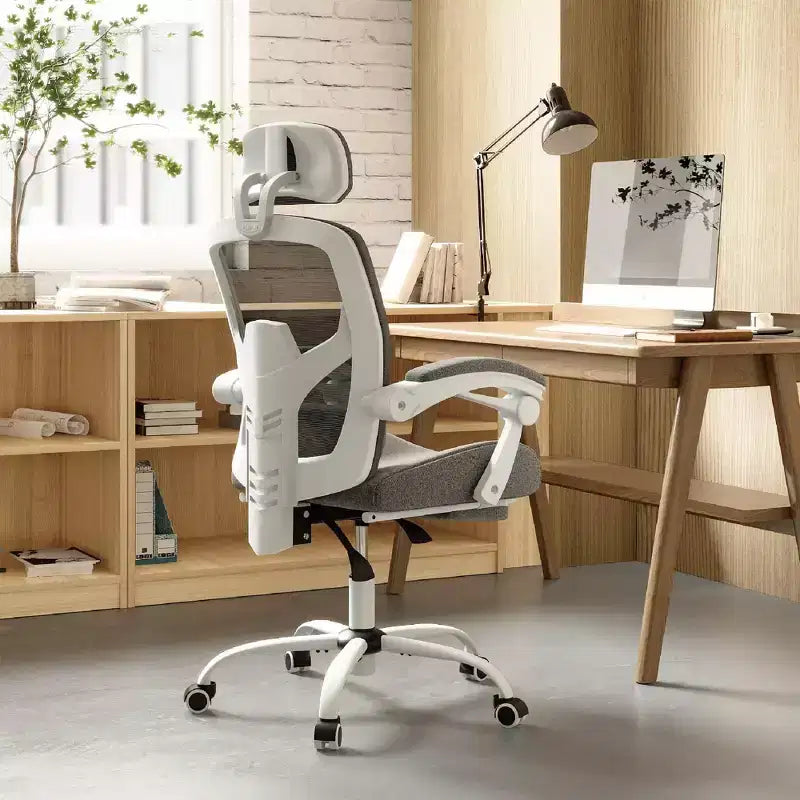 Chaise de bureau ergonomique avec repose-pieds rétractable, chaise d'ordinateur avec support lombaire et accoudoirs rembourrés, chaise pivotante pour le bureau