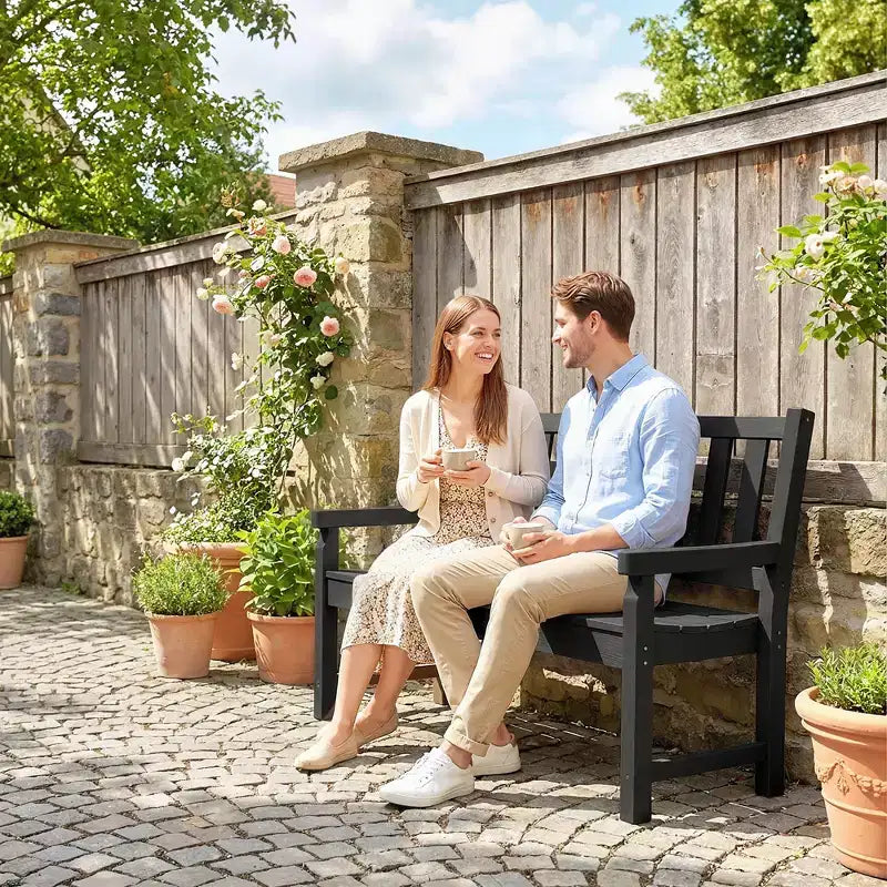 Banc d'extérieur Outsunny, banc de jardin 124 cm en PEHD toutes saisons, banc de patio 2 places avec capacité de 240 kg, siège incurvé pour jardin
