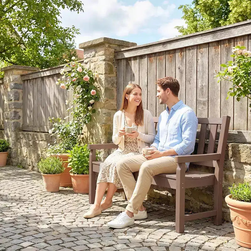Banc d'extérieur Outsunny, banc de jardin 124 cm en PEHD toutes saisons, banc de patio 2 places avec capacité de 240 kg, siège incurvé pour jardin