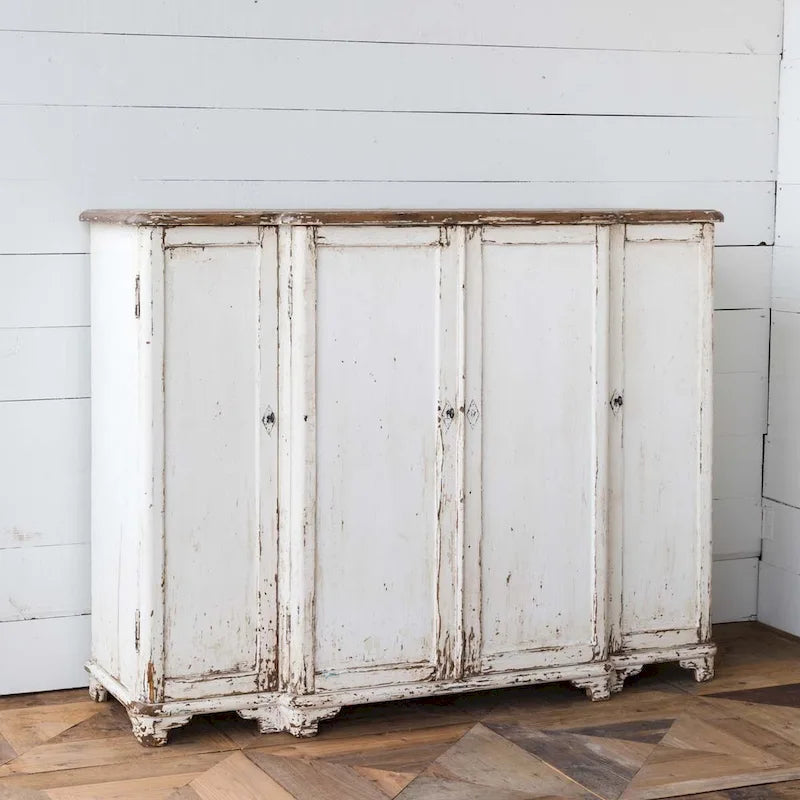 Armoire d'entrée peinte