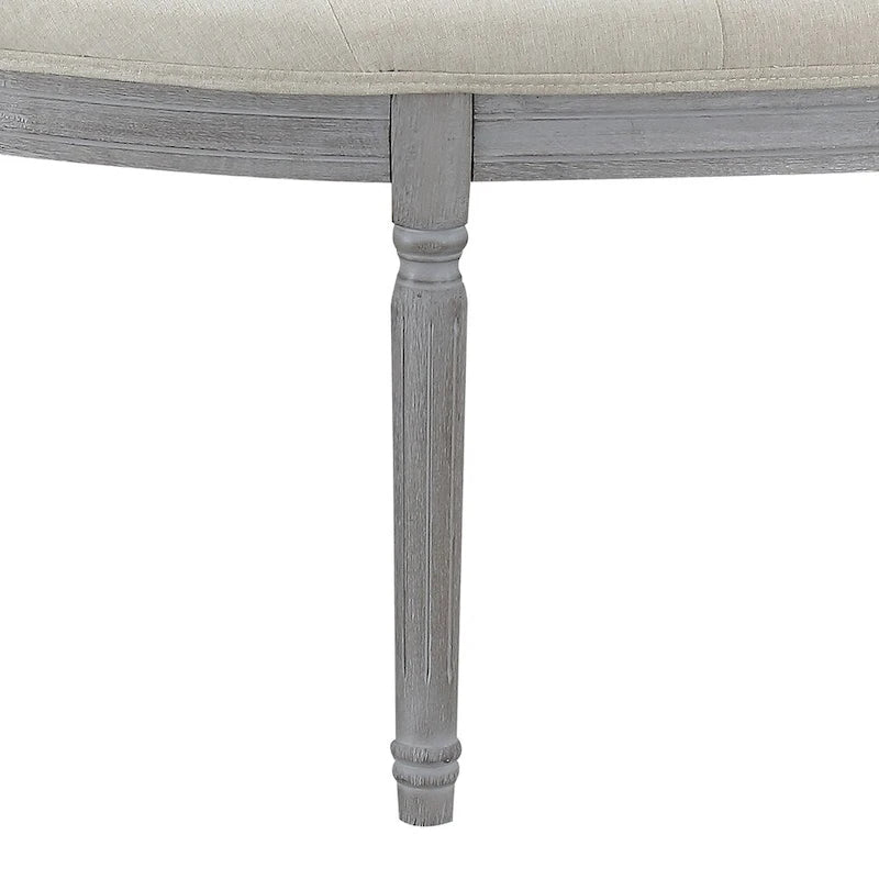 Banc en bois capitonné beige à pieds en bois, style côtier