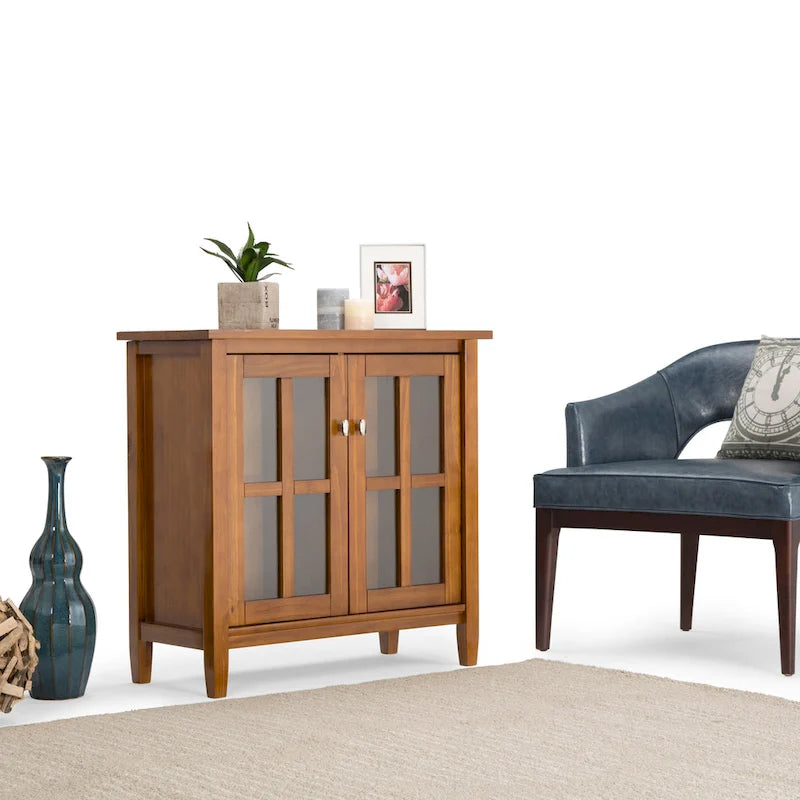 WYNDENHALL Norfolk ARMOIRE BASSE TRANSITIONNELLE EN BOIS MASSIF de 81 cm de large - 81 cm (L) x 36 cm (P) x 79 cm (H)