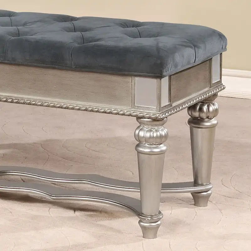 Banc d'appoint capitonné en tissu traditionnel Zeln par Furniture of America