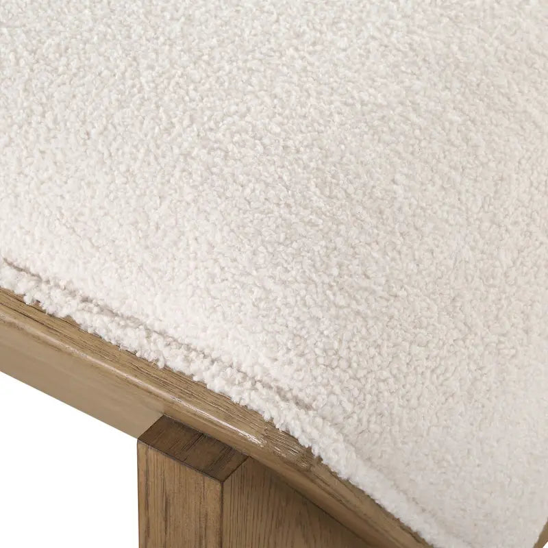 Banc en tissu ivoire Wedged Uttermost – 17 H X 59 L X 19 P